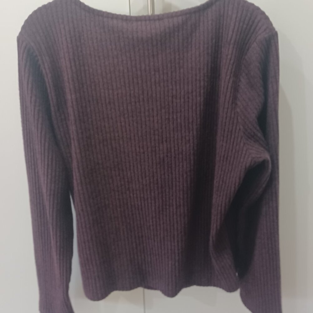 Cute wrap sweater/top, size 14/16 - Picture 3 of 9